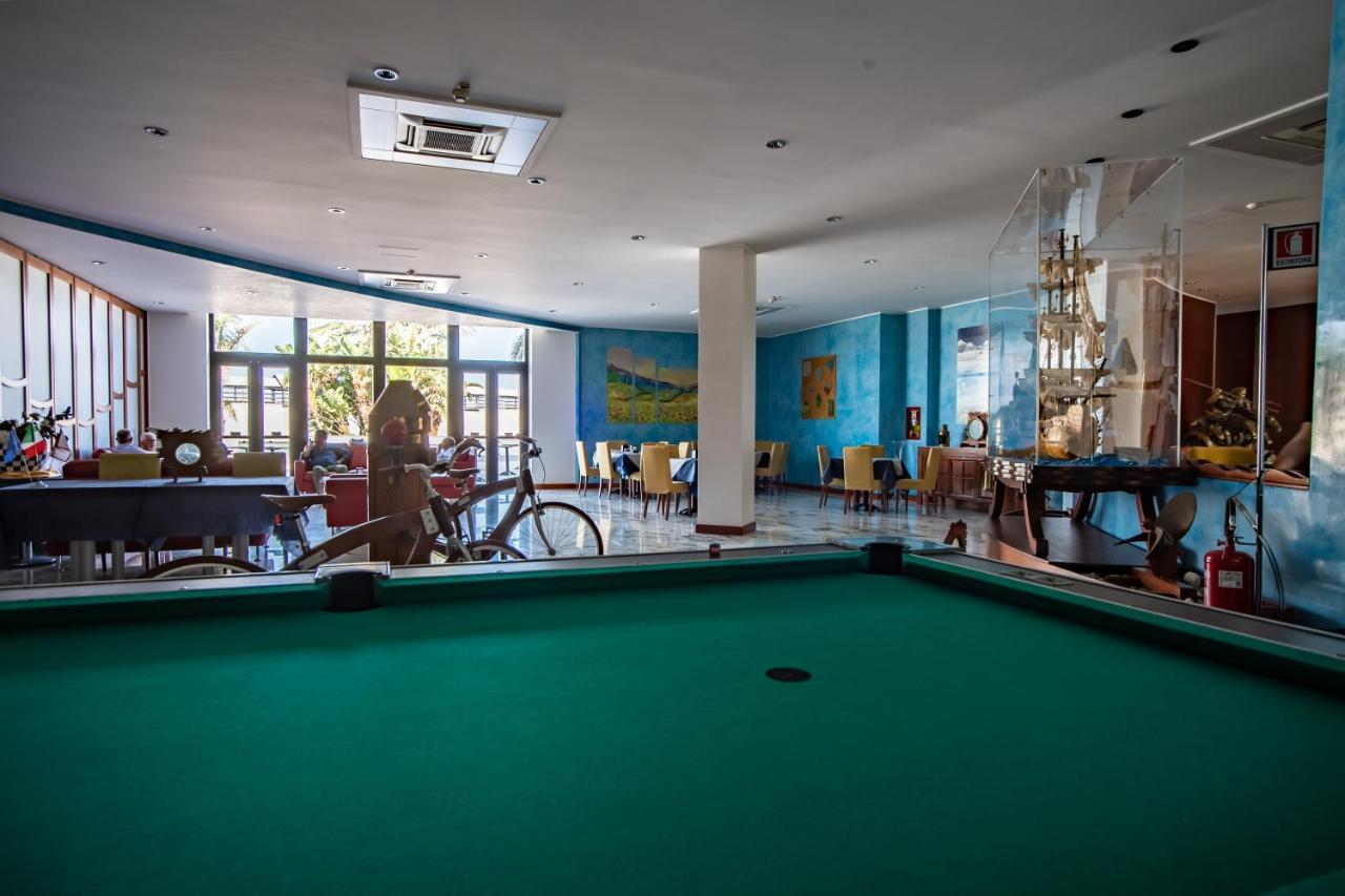 Best Western Hotel Nettuno Brindisi Exterior photo