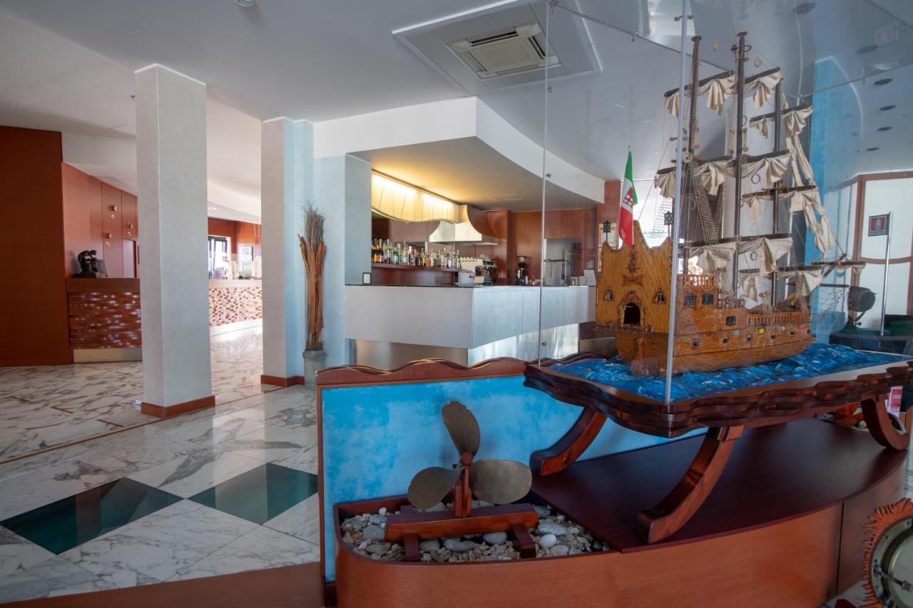 Best Western Hotel Nettuno Brindisi Exterior photo