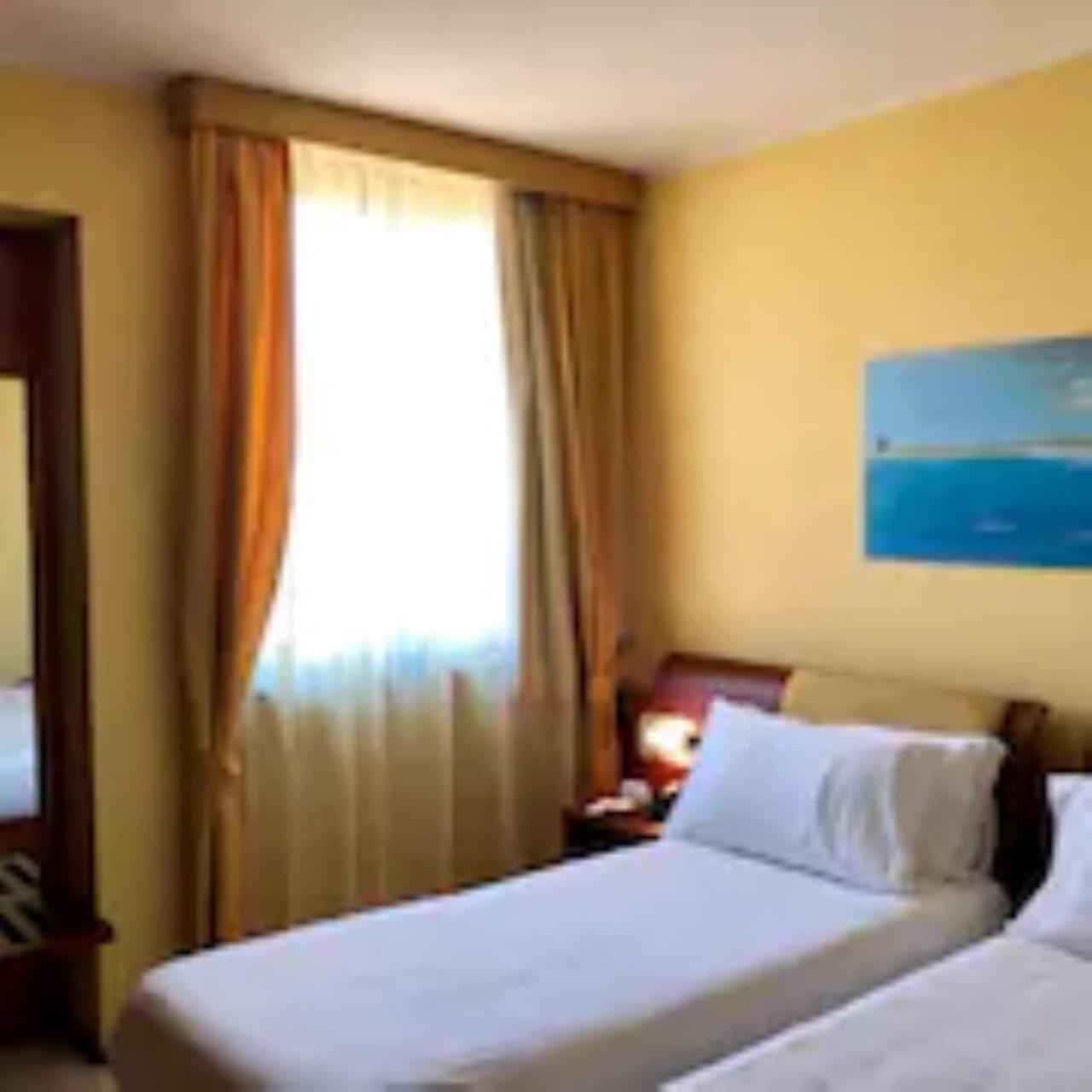 Best Western Hotel Nettuno Brindisi Exterior photo