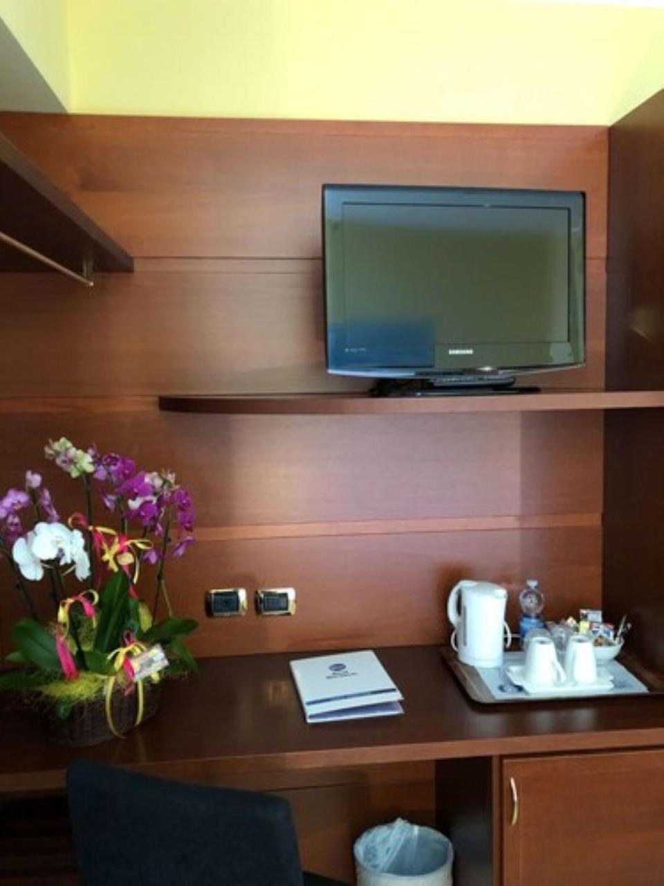 Best Western Hotel Nettuno Brindisi Exterior photo