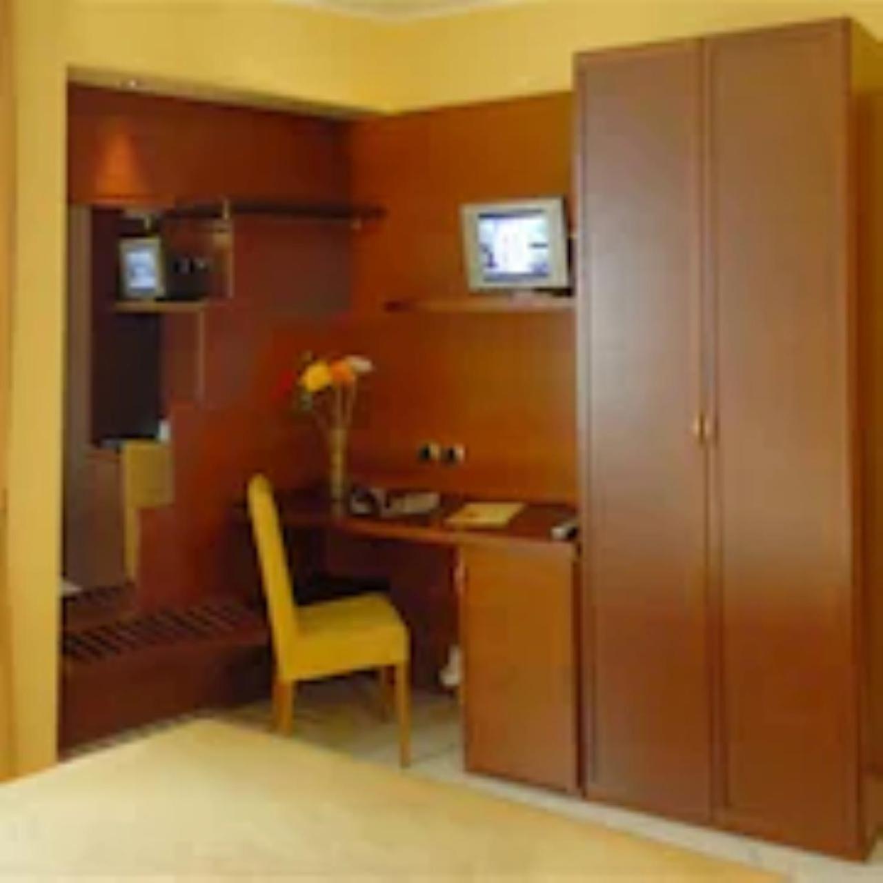 Best Western Hotel Nettuno Brindisi Exterior photo